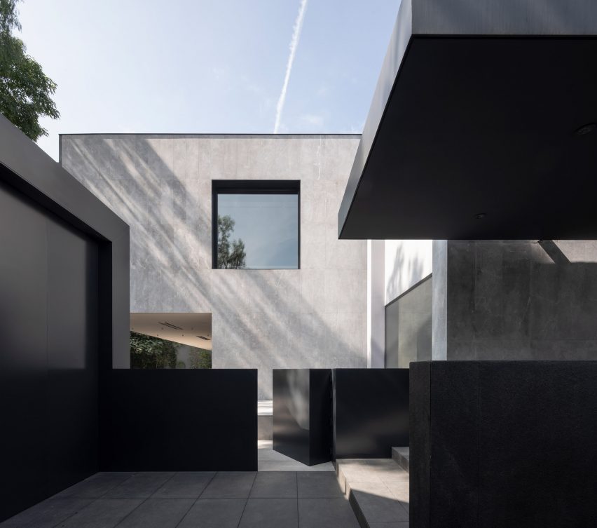 AdH House by Francesc Rife Studio