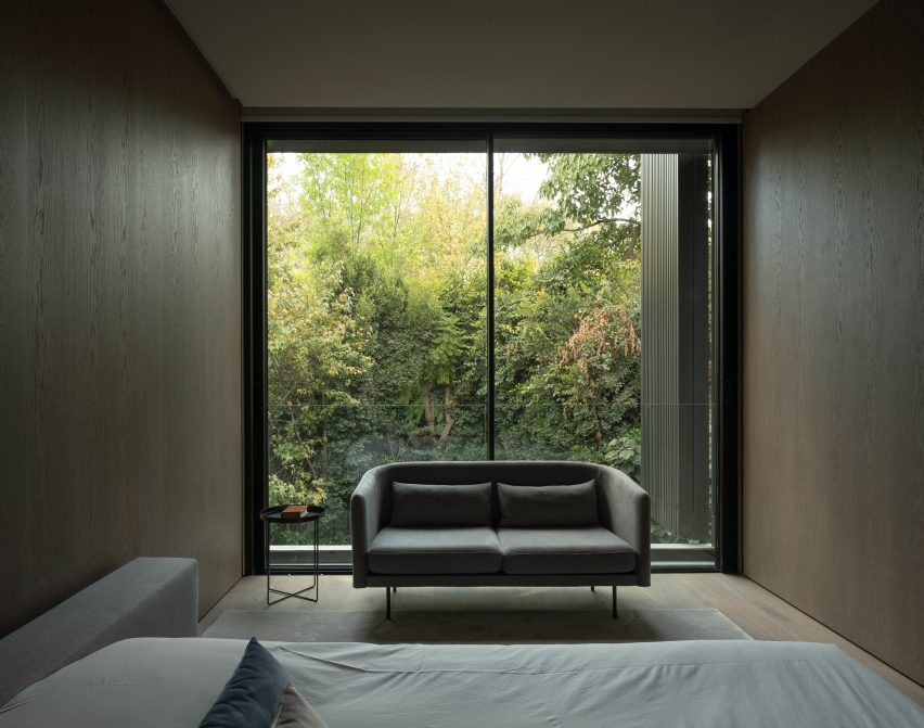 AdH House by Francesc Rife Studio