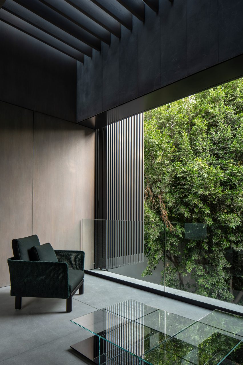 AdH House by Francesc Rife Studio