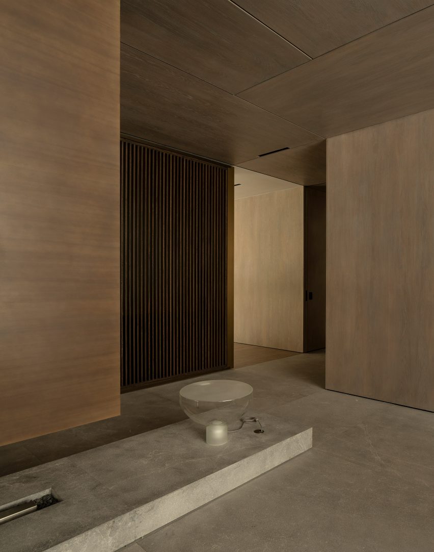 AdH House by Francesc Rife Studio