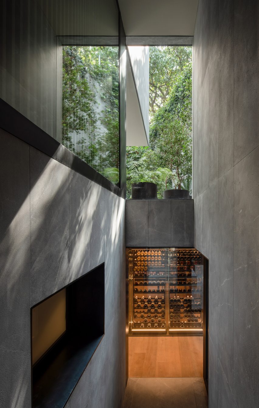 AdH House by Francesc Rife Studio