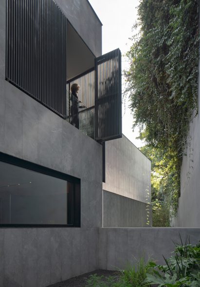 AdH House by Francesc Rife Studio