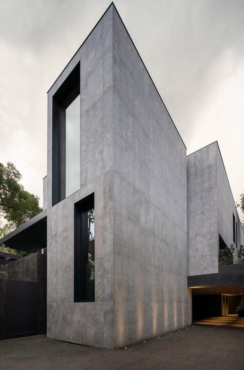AdH House by Francesc Rife Studio