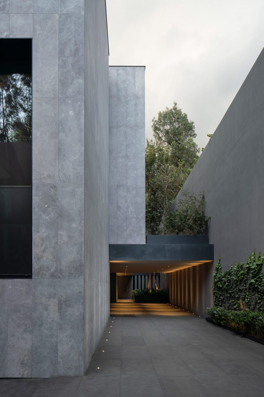 AdH House by Francesc Rife Studio