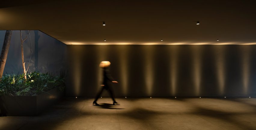AdH House by Francesc Rife Studio