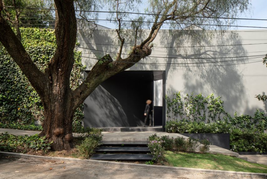 AdH House by Francesc Rife Studio