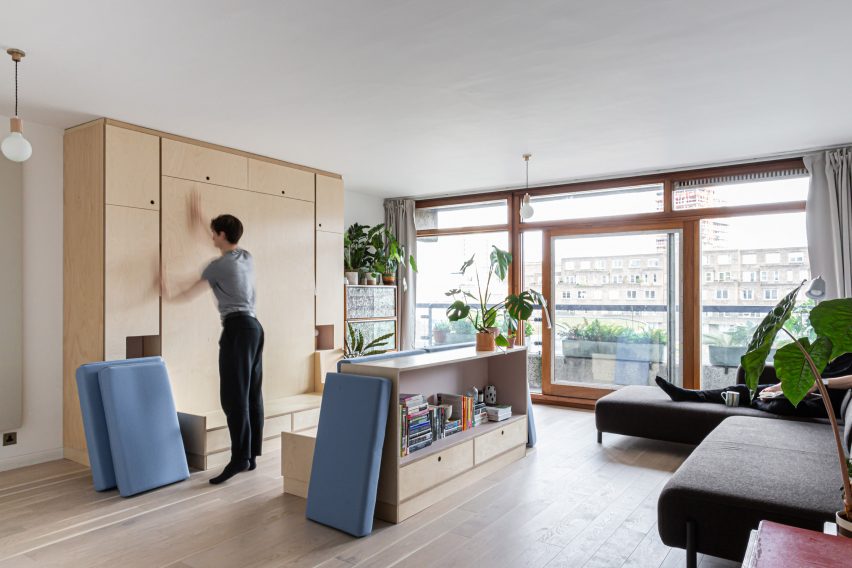 Barbican Dancer's Studio by Intervention Architecture reconfigurable space