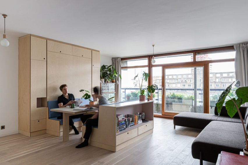 Barbican Dancer's Studio by Intervention Architecture dining table
