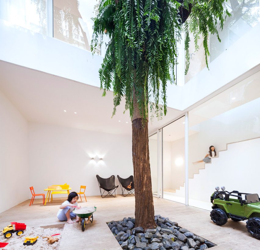 Basic House by Brownhouses in Bangkok, Thailand