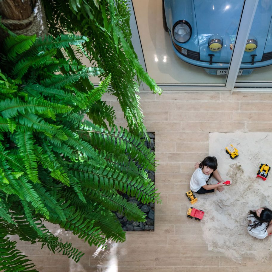 Basic House by Brownhouses in Bangkok, Thailand