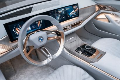 BMW unveils flat logo
