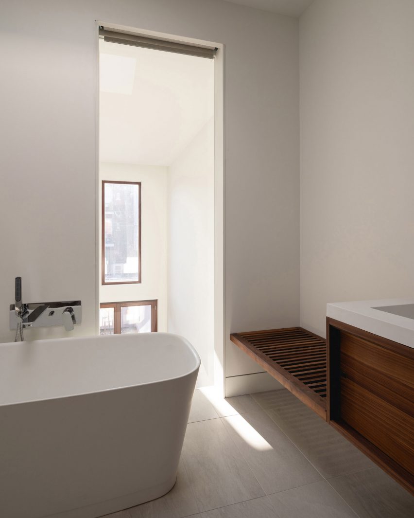 Brick House by Natalie Dionne Architecture