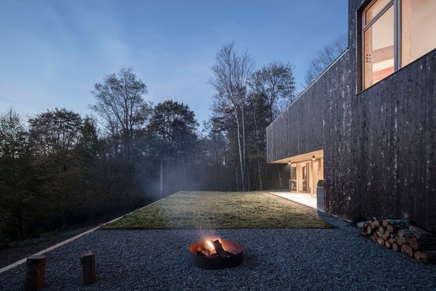 Camp O House by Maria Milans Studio