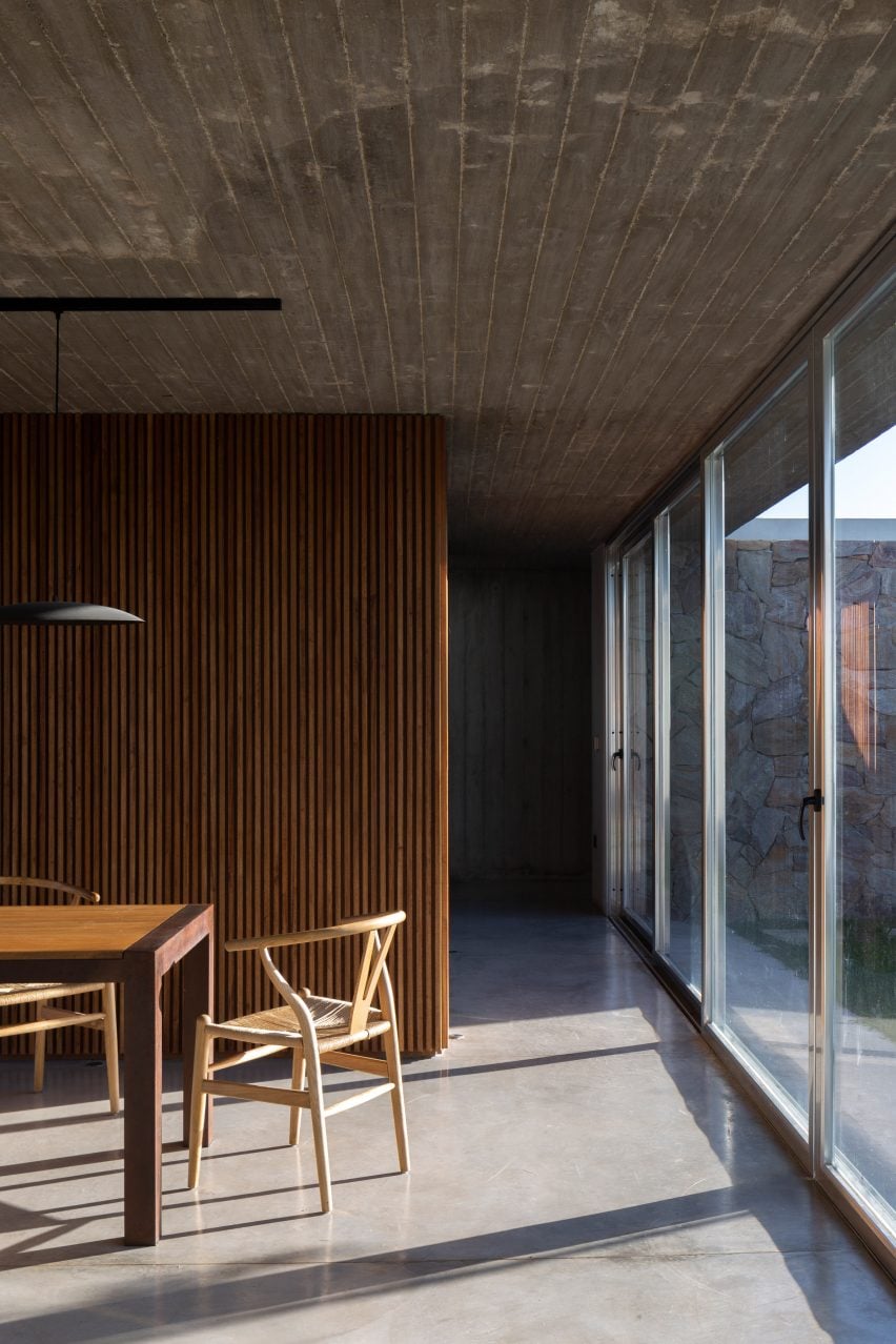 L224 by Felipe Gonzalez Arzac