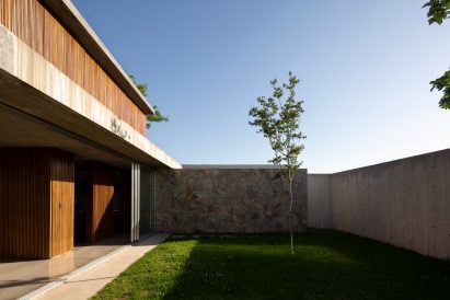 L224 by Felipe Gonzalez Arzac
