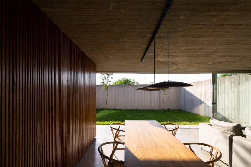 L224 by Felipe Gonzalez Arzac
