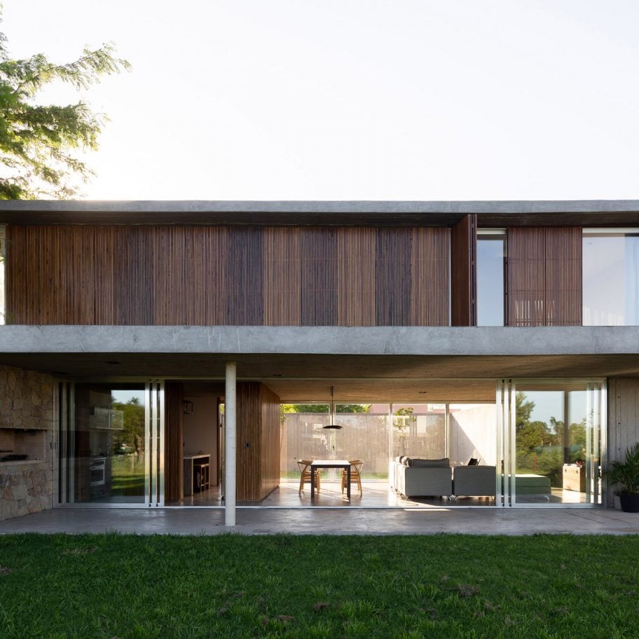 L224 by Felipe Gonzalez Arzac