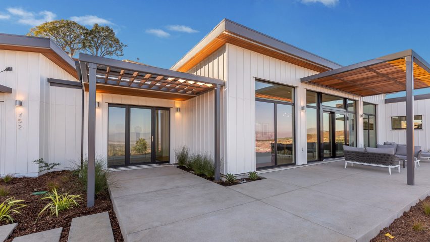 Dvele Self-Powered home
