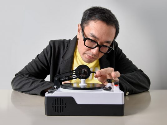 Easy Record Maker by Yuri Suzuki
