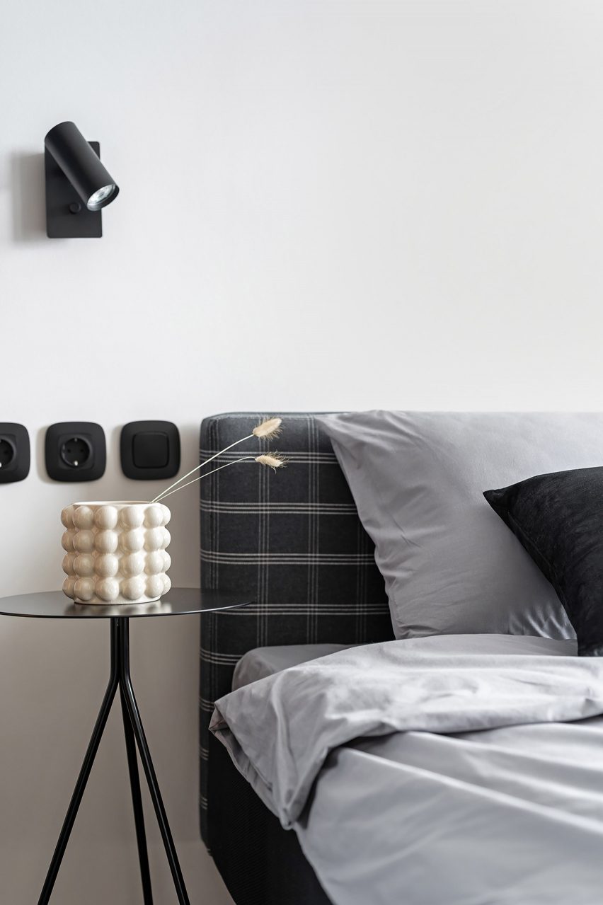 EGR Apartment by Ater Architects