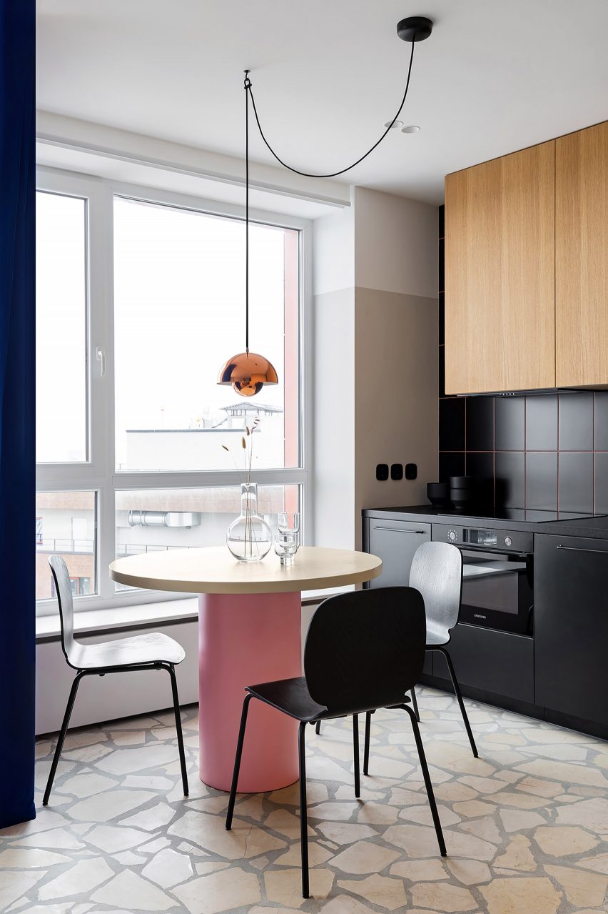 EGR Apartment by Ater Architects