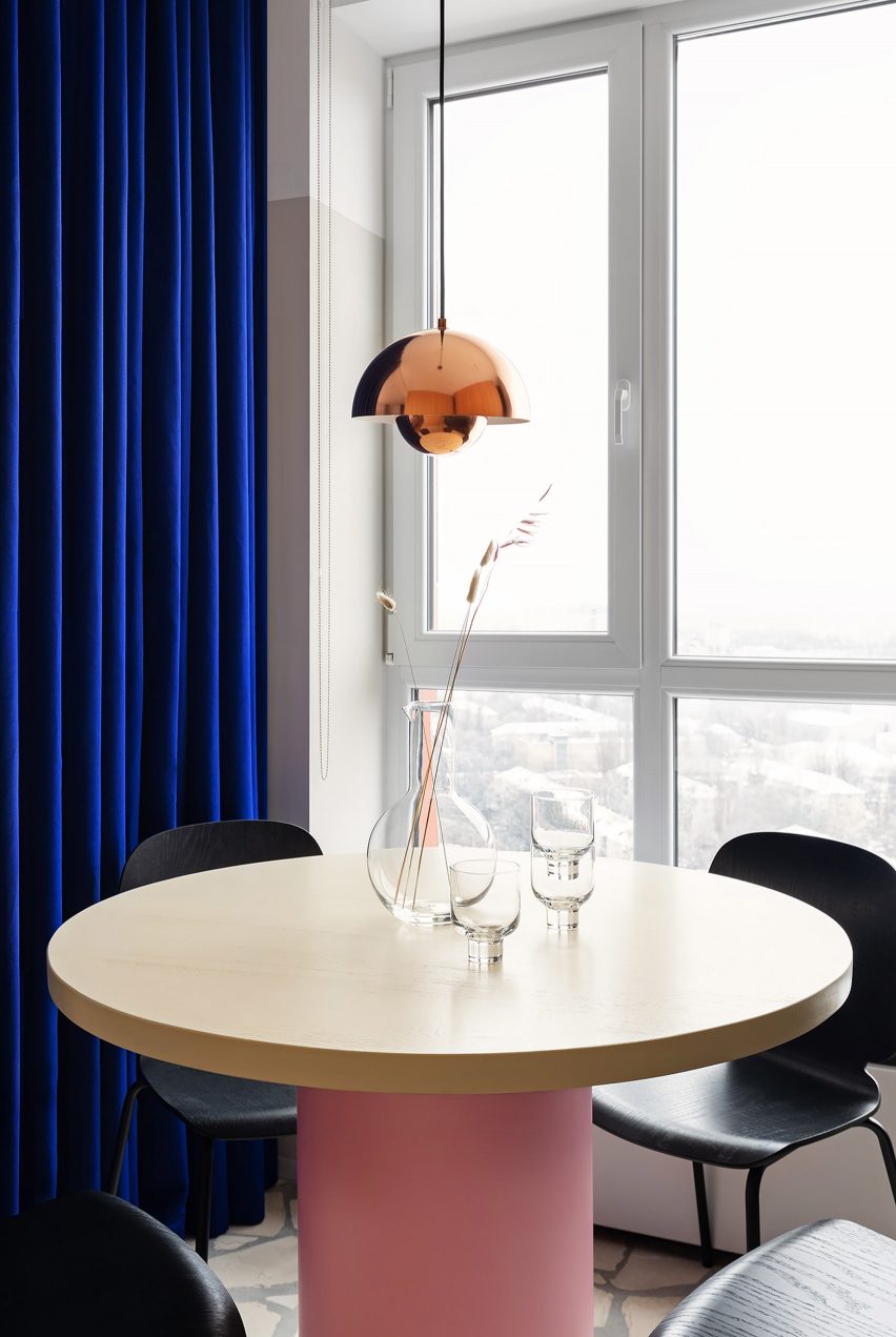 EGR Apartment by Ater Architects