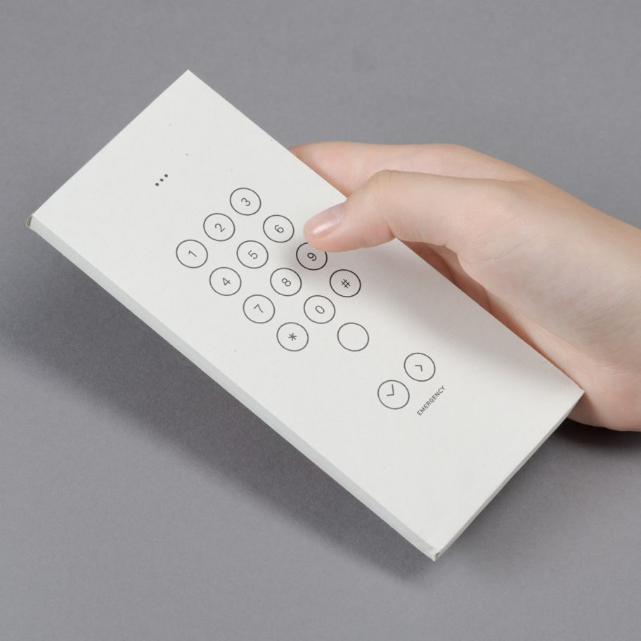 Envelope paper sleeves turn smartphones into analog devices