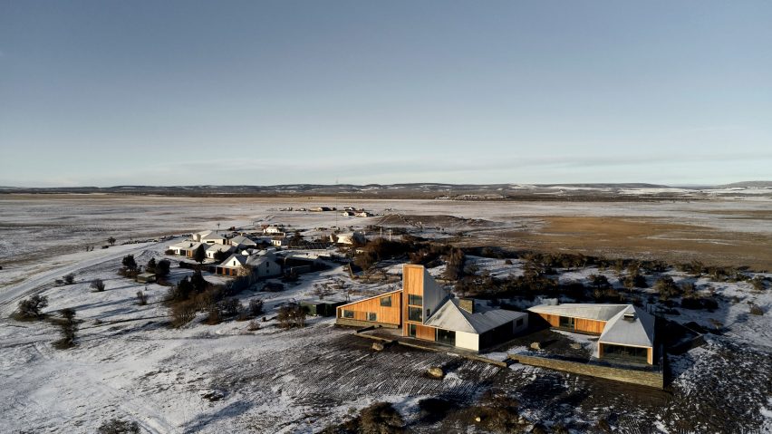 Estancia Morro Chico by RDR Architectes