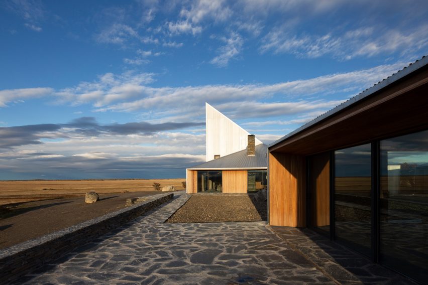Estancia Morro Chico by RDR Architectes