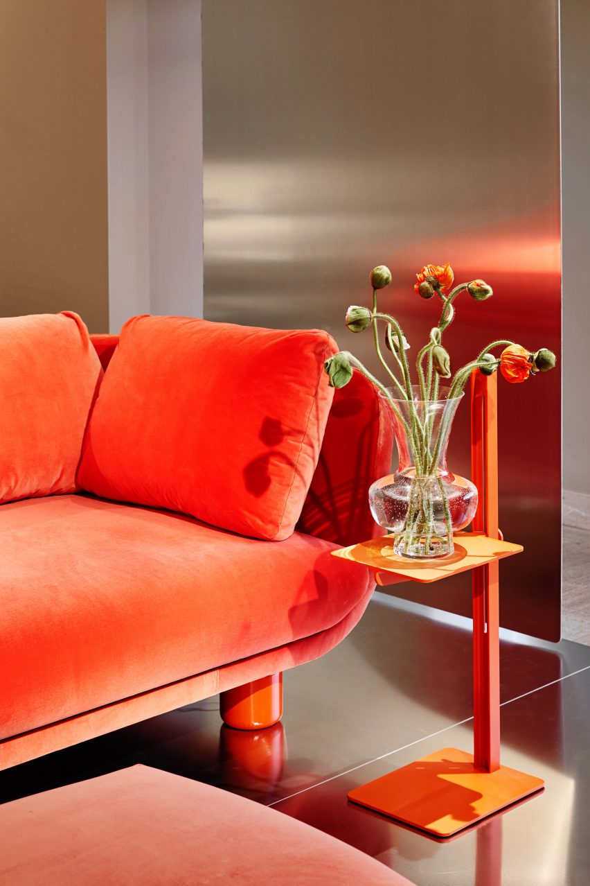 Femna sofa by TAF