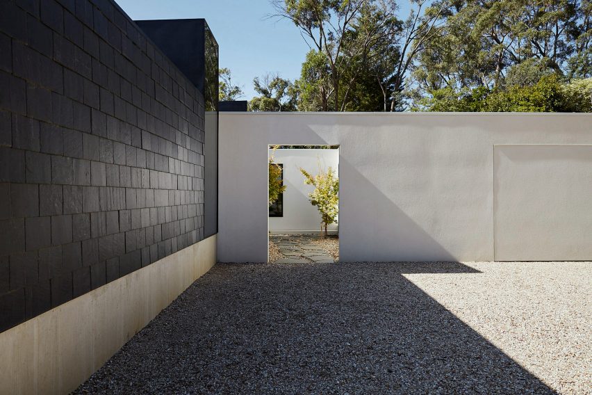 Hepburn Springs House by Telha Clarke