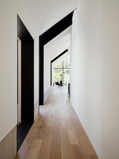 Hepburn Springs House by Telha Clarke