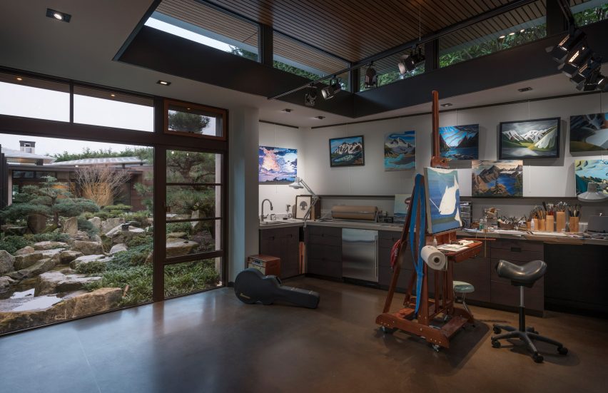 Hidden Cove Residence by Stuart Silk Architects