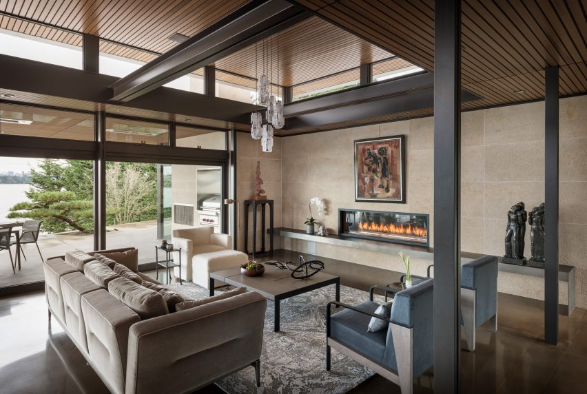 Hidden Cove Residence by Stuart Silk Architects
