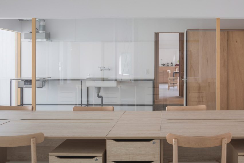 House and Office in Hofu by Tato
