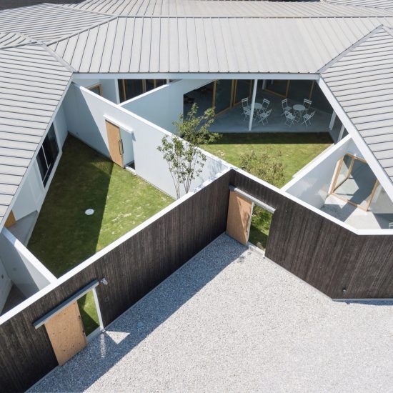 House and Office in Hofu by Tato