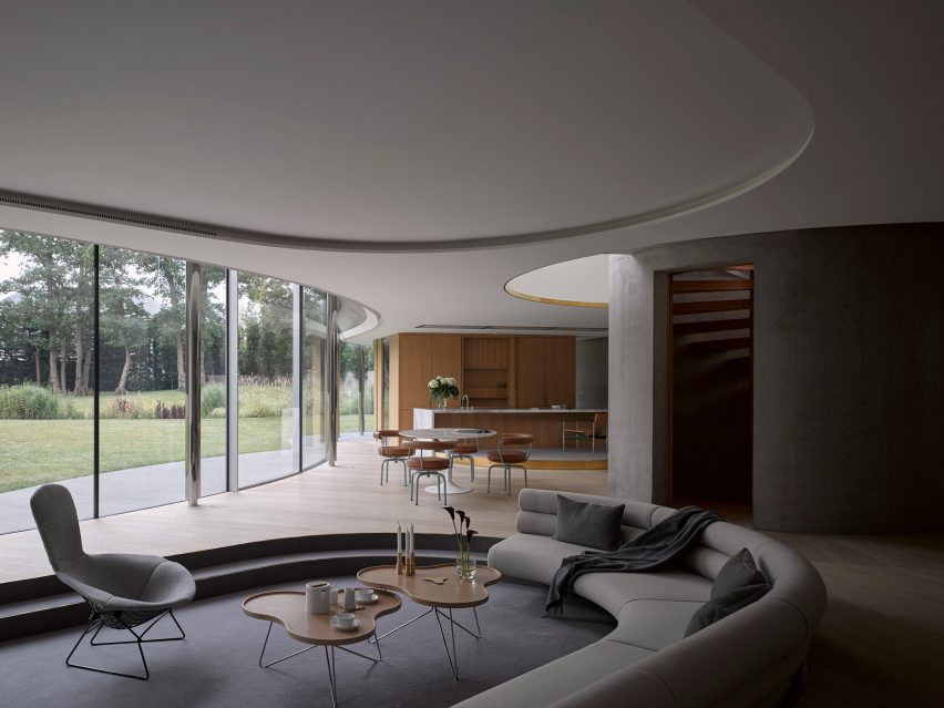 House in Coombe Park by Eldridge London lounge