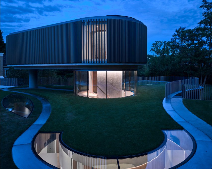 House in Coombe Park by Eldridge London night
