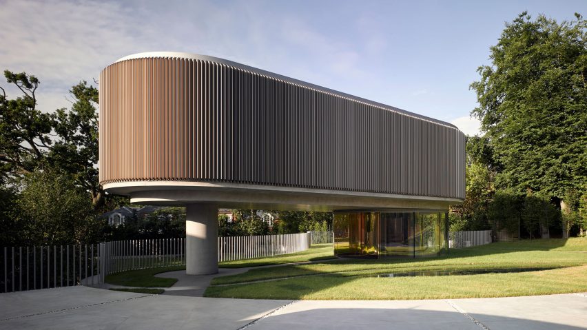 House in Coombe Park by Eldridge London exterior