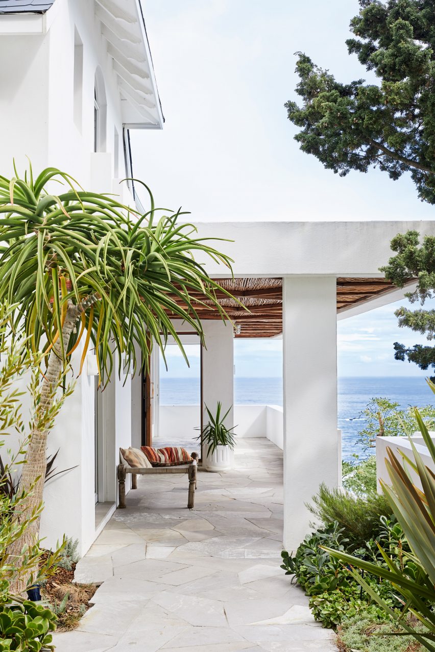 Icaria House by Antonio Zaninovic Architecture Studio