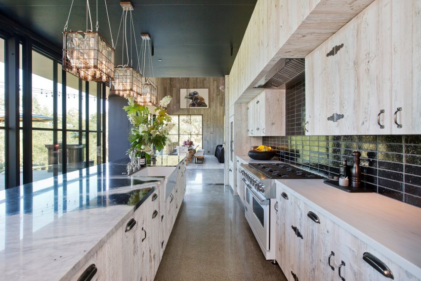 Big Barn by Faulkner Architects