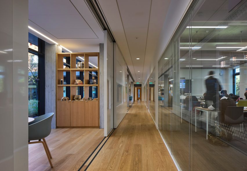 Kings International College by Walters & Cohen Architects