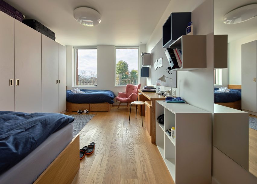 Kings International College by Walters & Cohen Architects
