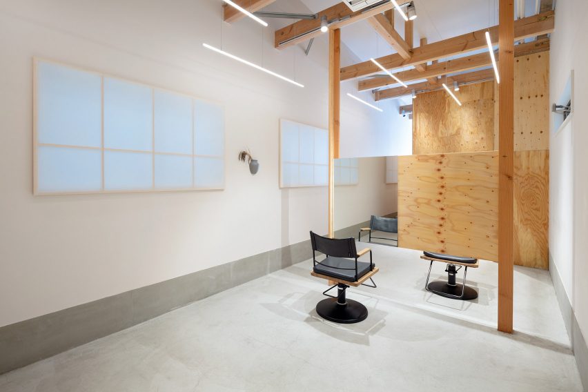 Land salon in Osaka designed by Sides Core