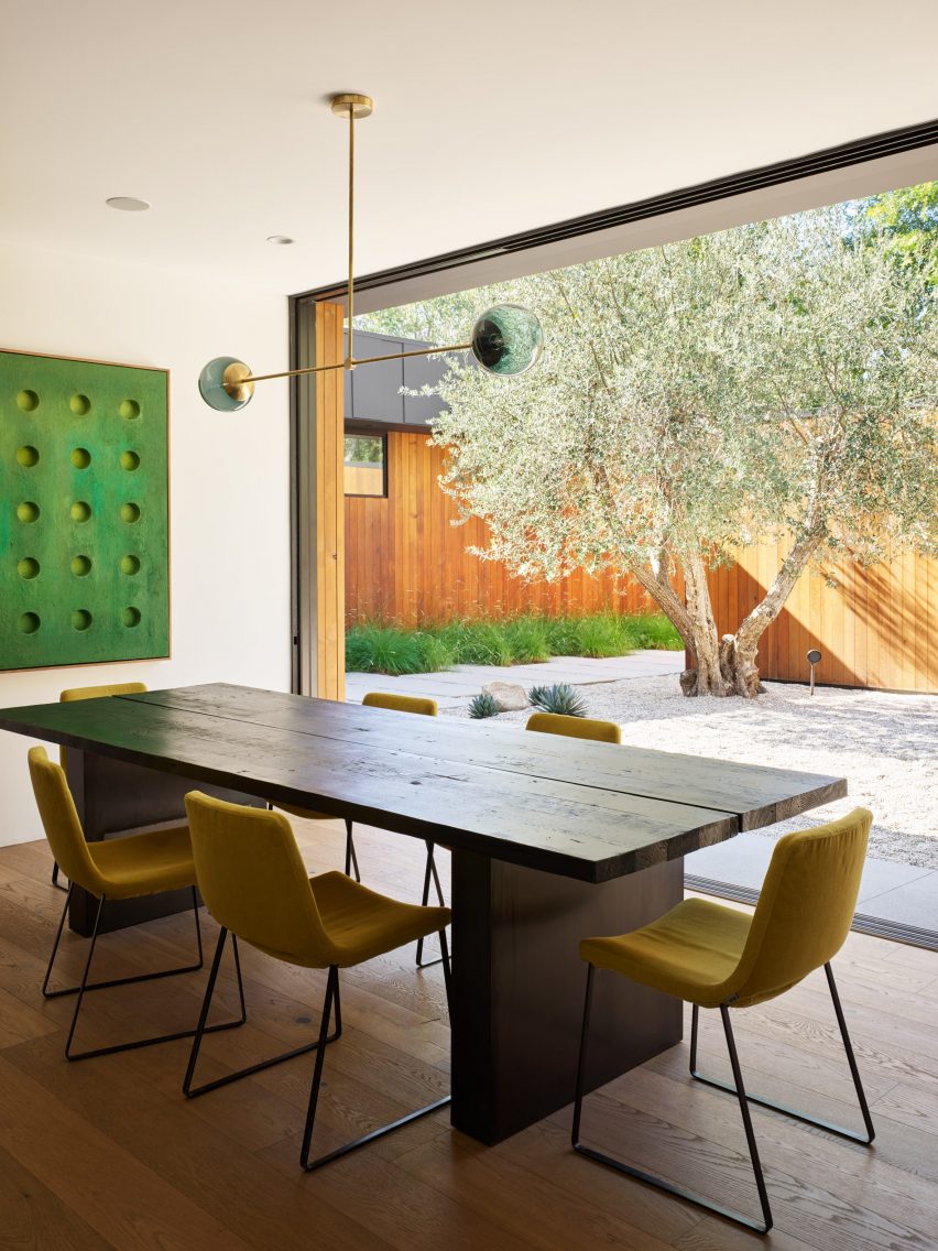 Laurel Hills Residence by Assembledge