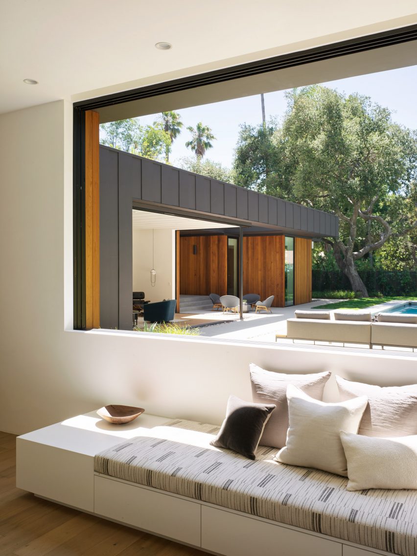 Laurel Hills Residence by Assembledge