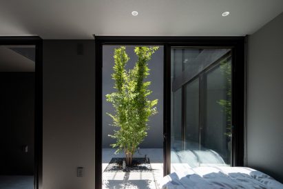 Leaf by Apollo Architects & Associates