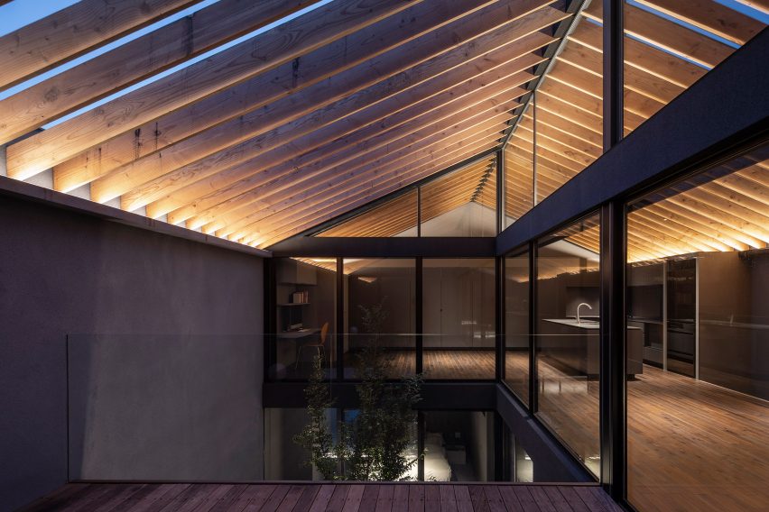 Leaf by Apollo Architects & Associates