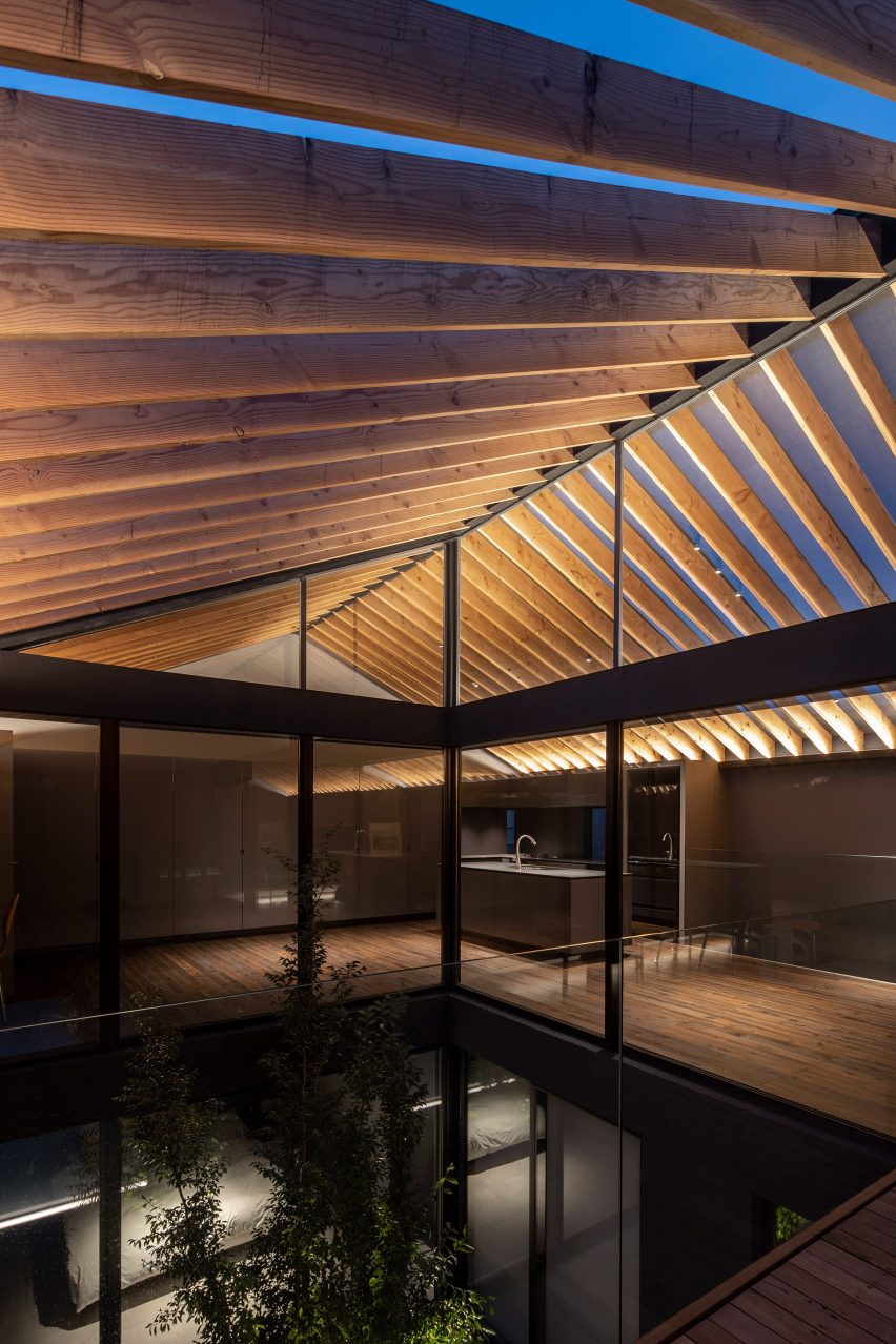 Leaf by Apollo Architects & Associates