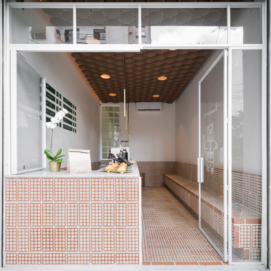 Mintchi Croissant by Dezembro Arquitetos